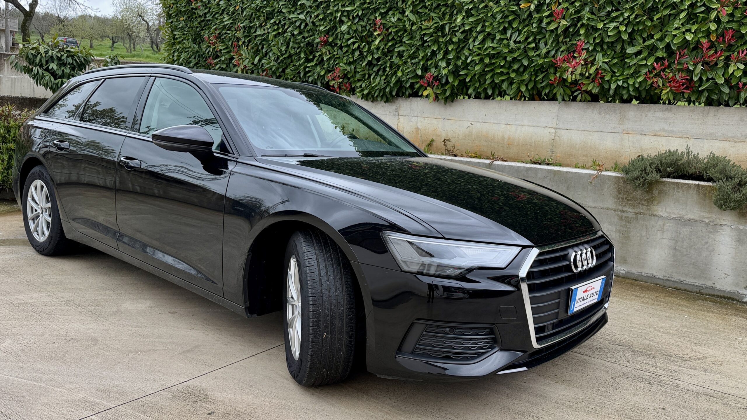 
								Audi a6 4.0 sw 2.0 tdi mhev 12 v completo									