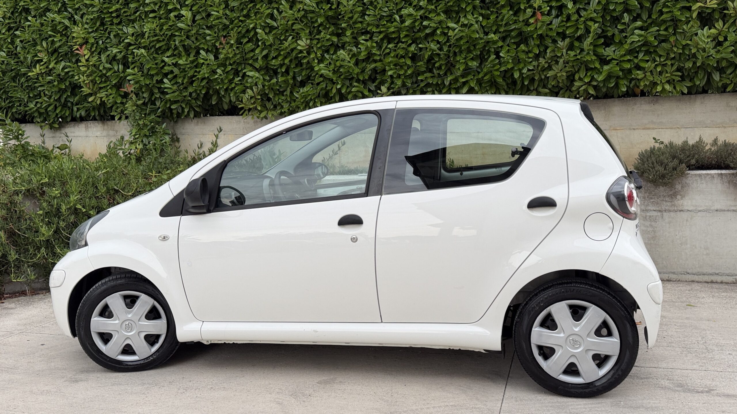  Toyota Aygo 1.0 12 V VVT (Euro 5)5 porte Connect Km 68000.