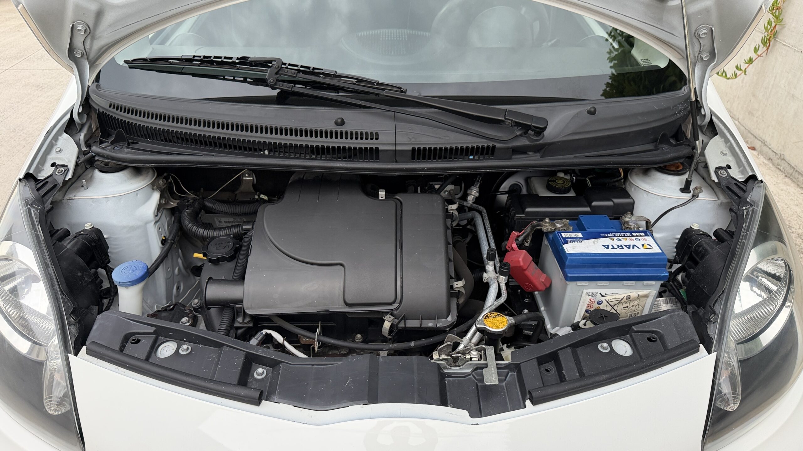 
								 Toyota Aygo 1.0 12 V VVT (Euro 5)5 porte Connect Km 68000. completo									