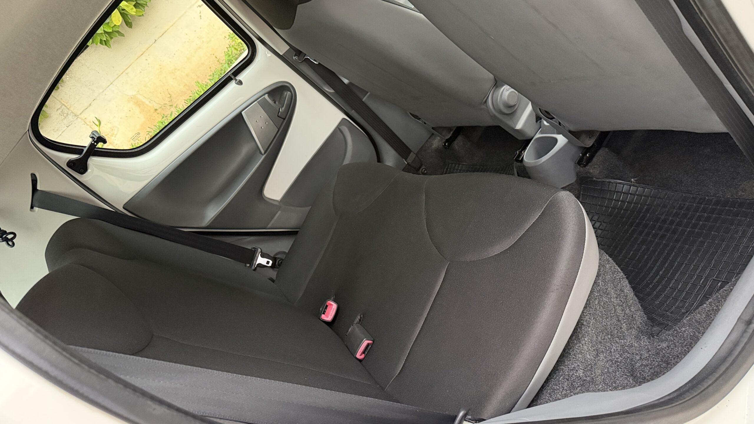 
								 Toyota Aygo 1.0 12 V VVT (Euro 5)5 porte Connect Km 68000. completo									