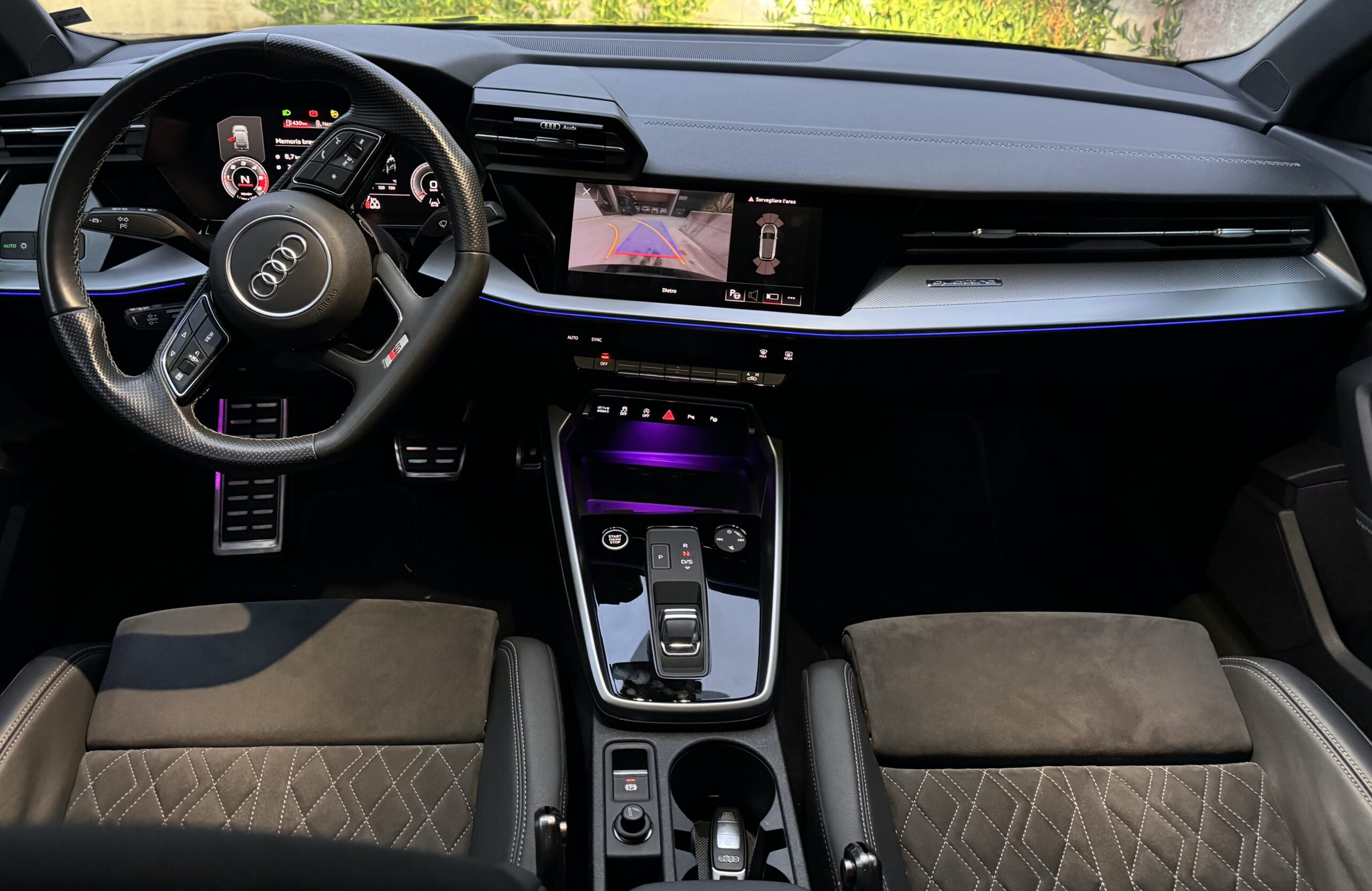 
								Audi A3 Sportback 40 2.0 TDI Quattro con cambio S Tronic da 200 CV completo									
