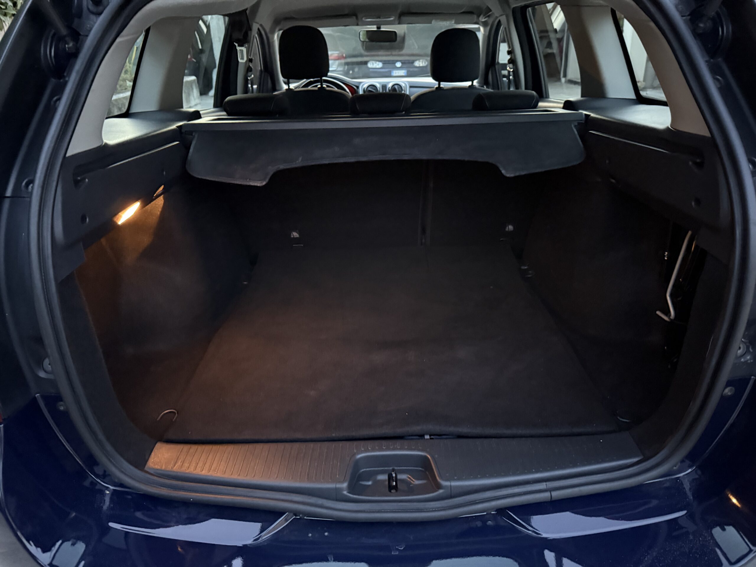 
								Dacia Logan con comandi per disabili MCV 1.5dCi 8V 90CV Laureate (Euro 6B) completo									