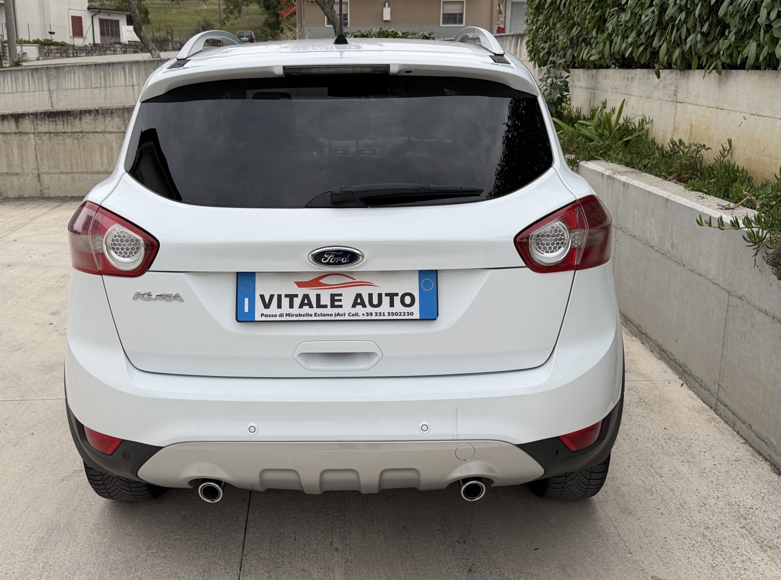 
								Ford Kuga 2.0 TDCi 140 CV 2WD Titanium completo									