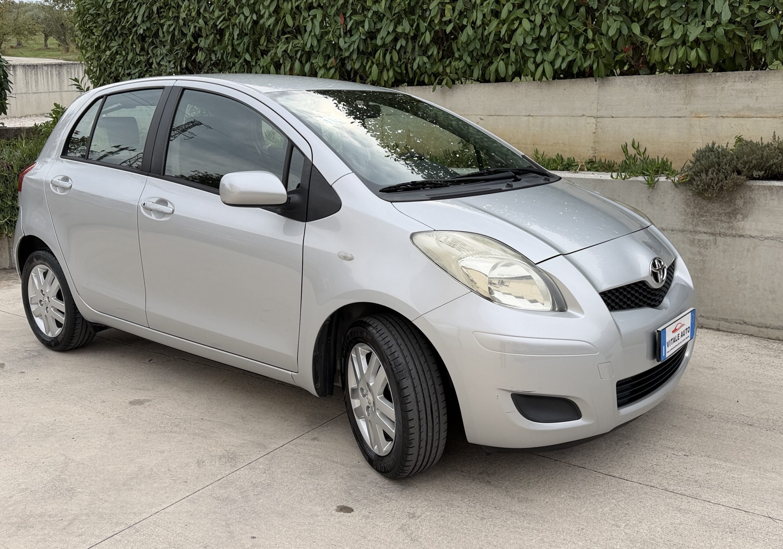 
								Toyota Yaris 1.0 Benzina\GPL Sol adatta neopatentati completo									