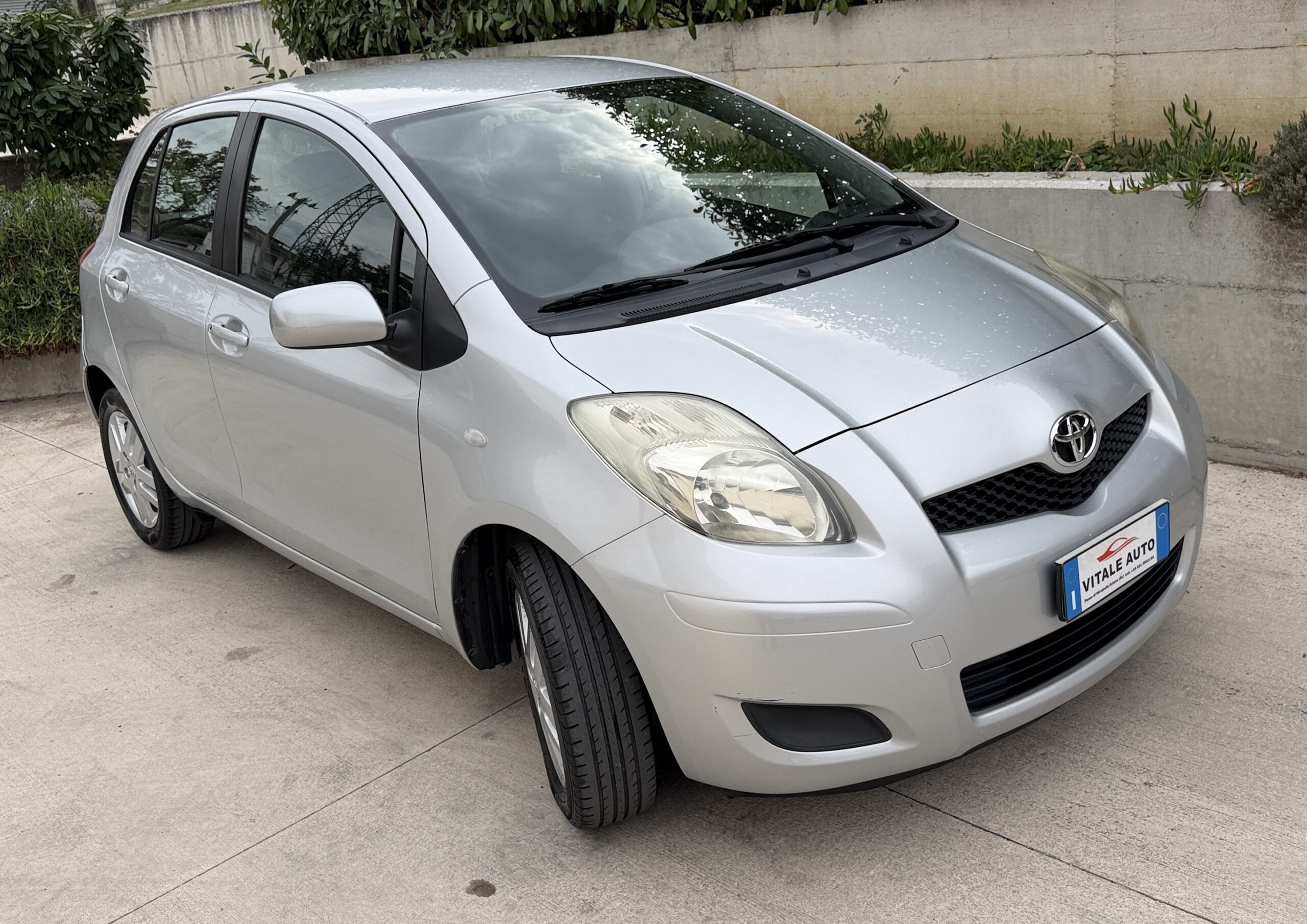 
								Toyota Yaris 1.0 Benzina\GPL Sol adatta neopatentati completo									