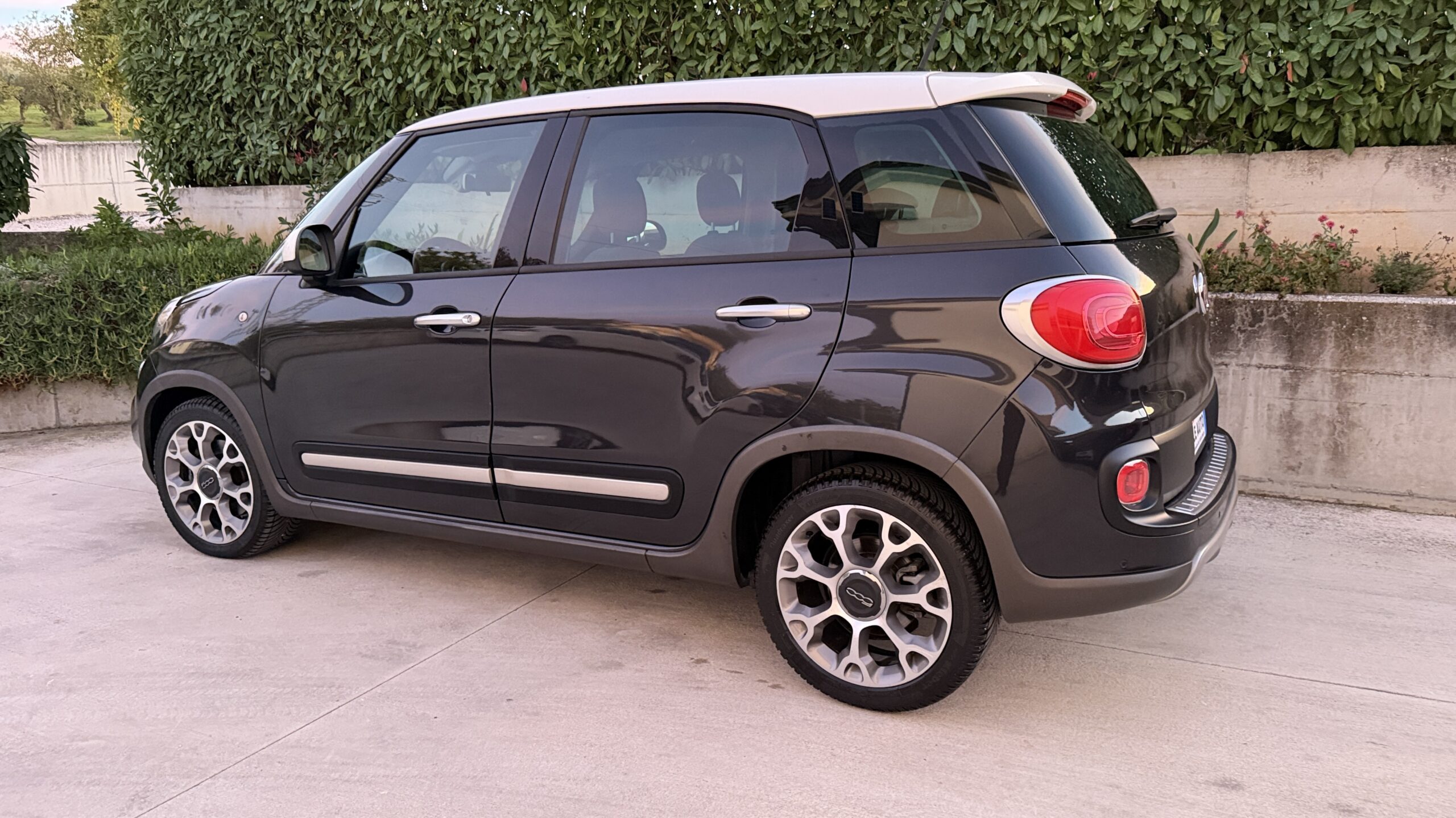 
								Fiat 500L 1.6 Multijet 120 cv TREKKING E6 completo									