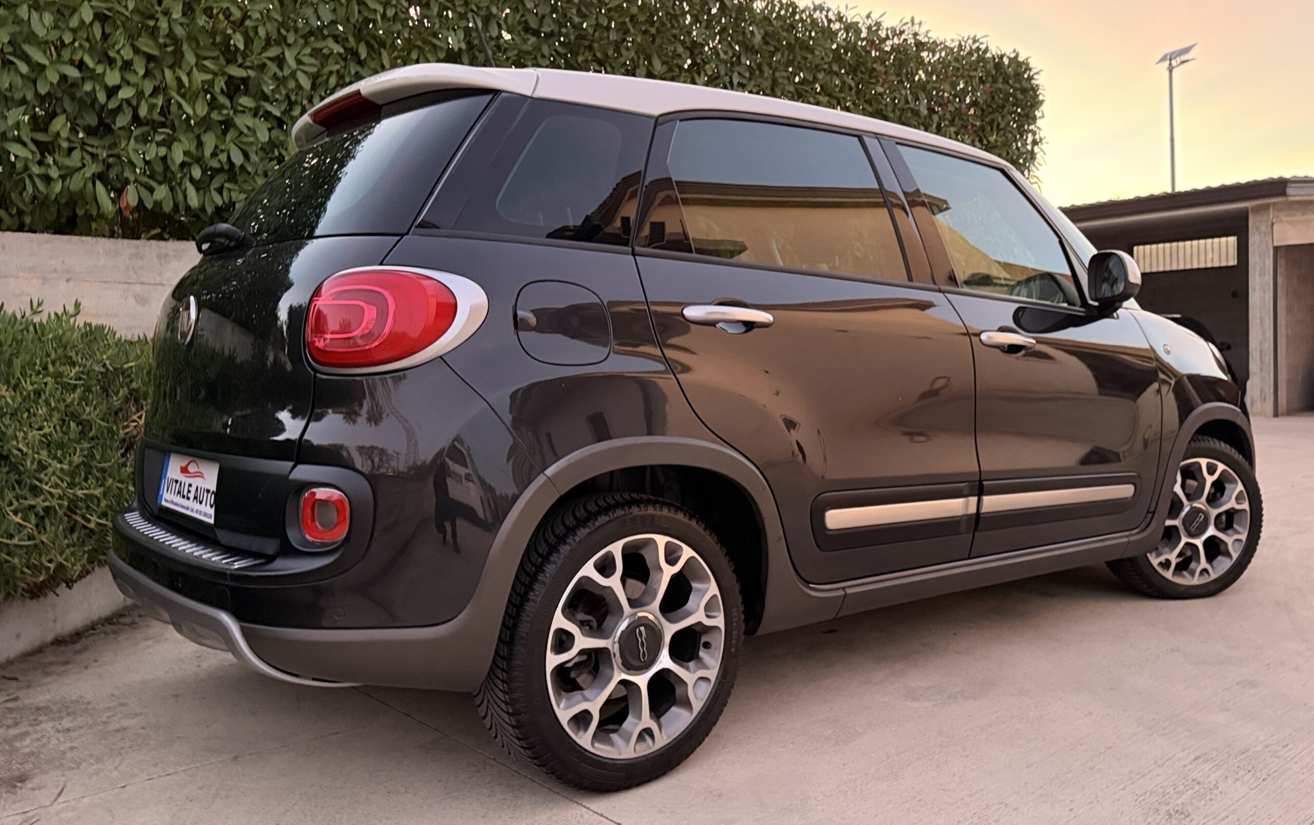 
								Fiat 500L 1.6 Multijet 120 cv TREKKING E6 completo									
