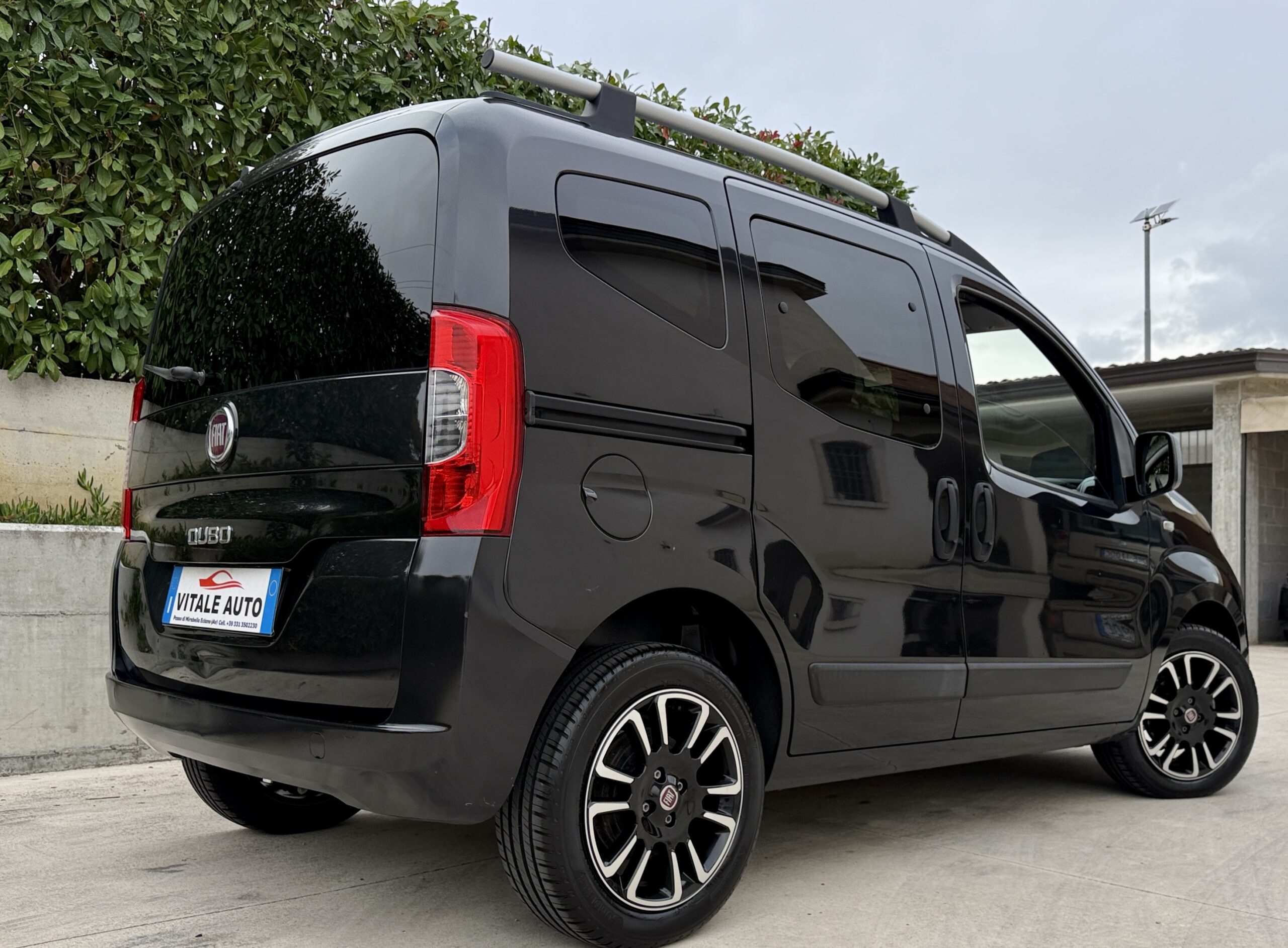 
								Fiat Qubo 1.3 MJT 80CV Lounge (E6),5 posti autovettura completo									