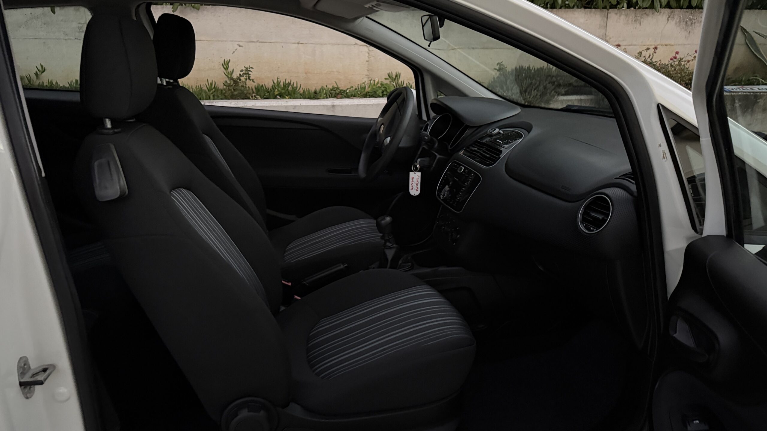 
								FIAT PUNTO EVO 1.2 BENZINA. Dynamic E5. 3 Porte. Solo 79.000 Km completo									